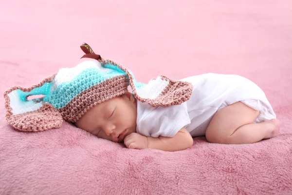 Cute little baby sleeping — Stock Photo, Image