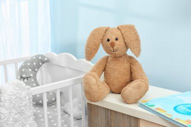 Sevimli tavşan oyuncak 