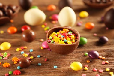 çikolata Paskalya yumurtaları