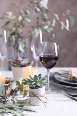 Succulents ile hizmet tablo