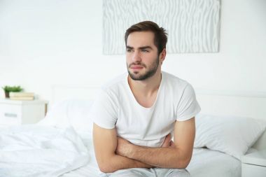 adam hissi mide ağrısı 