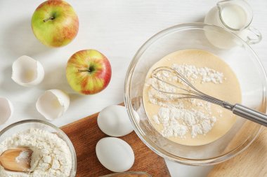 Pasta yapmak için malzemeler 