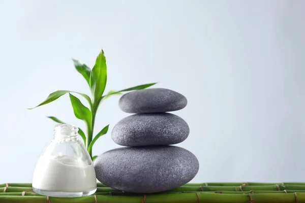 Beautiful spa composition on bamboo stems — Stock Photo, Image