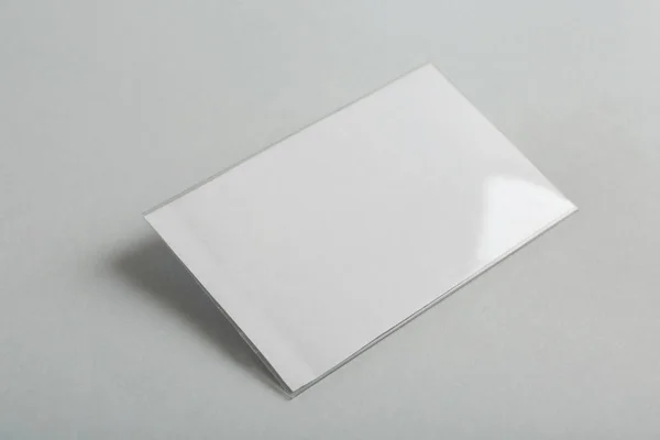 Distintivo branco em branco — Fotografia de Stock