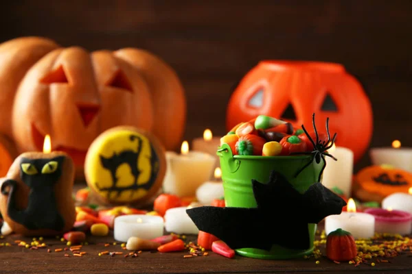 Bonbons et décor d'Halloween — Photo