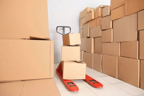 Manual pallet truck — Stock Photo, Image