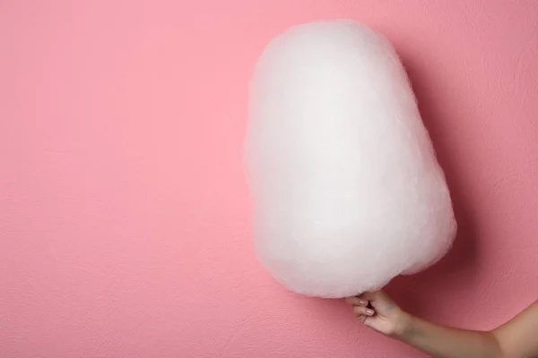 Hand holding cotton candy — Stock Photo, Image