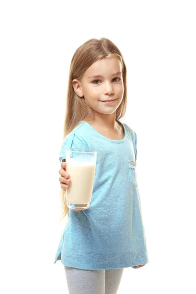 Menina Bonito Segurando Copo Leite Isolado Branco — Fotografia de Stock
