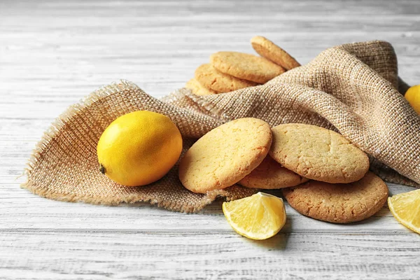 Домашнее печенье с лимоном — стоковое фото