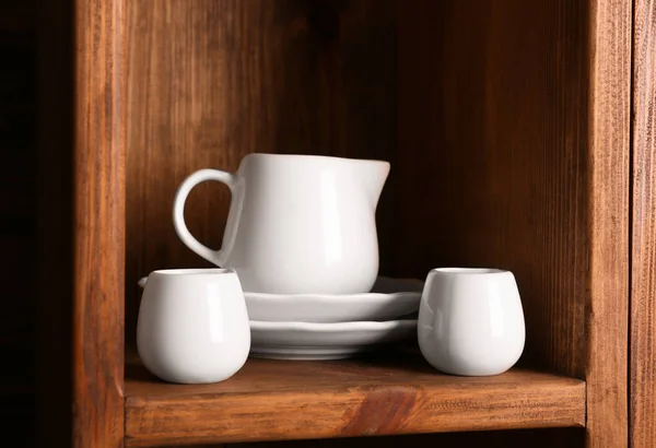 Biały rustykalne naczynia — Zdjęcie stockowe