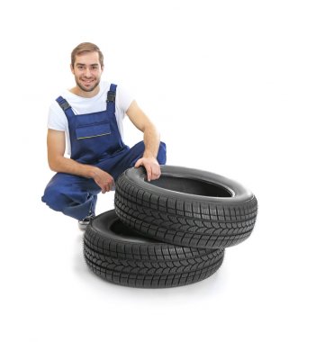 Üniformalı genç makinist 