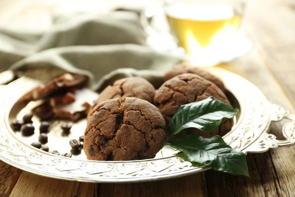 Hembakade kakor och kaffe bönor — Stockfoto