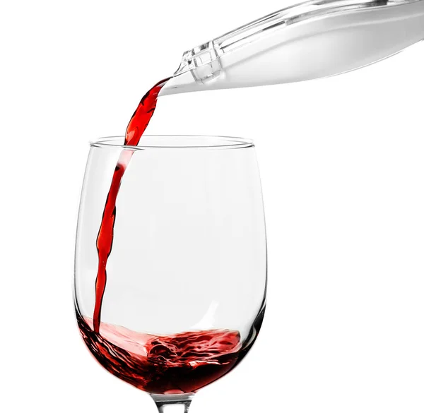 Hälla rött vin i glas — Stockfoto