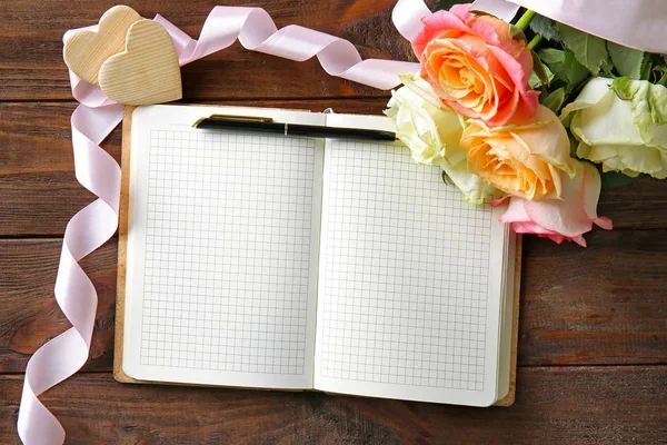 Wedding to do list with flowers — Stock Photo, Image