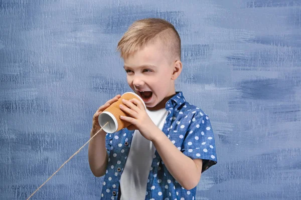 Pequeno menino bonito — Fotografia de Stock