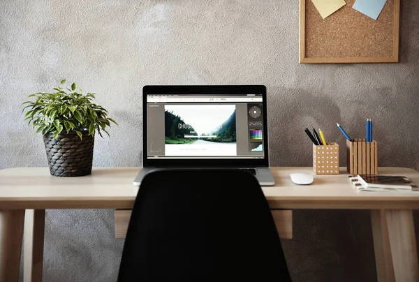 Modern workplace with laptop — Stock Photo, Image