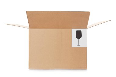 Karton kutu beyaz üzerine 