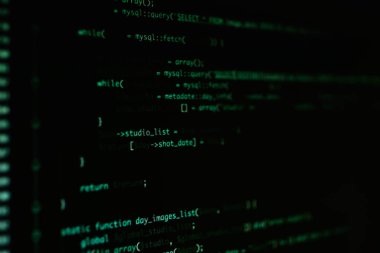 Monitör üzerinde komut dosyası kodu