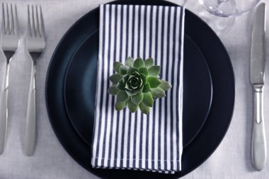Succulents ile hizmet tablo