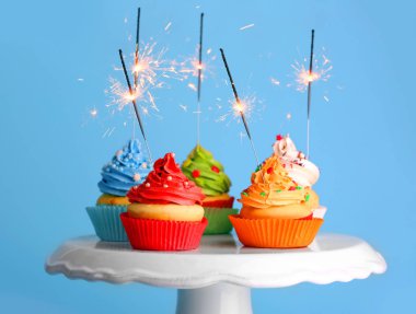 havai fişekleri ile lezzetli Cupcakes
