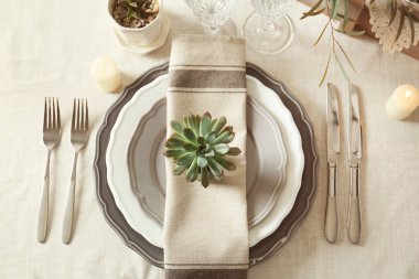 Succulents ile hizmet tablo