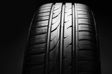 Modern araba tekerlek 