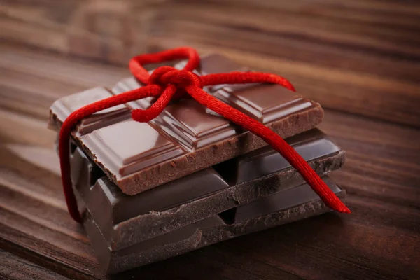Deliciosos pedaços de chocolate — Fotografia de Stock
