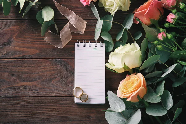 Wedding to do list with flowers
