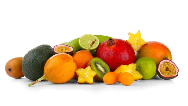 Färska exotiska frukter — Stockfoto