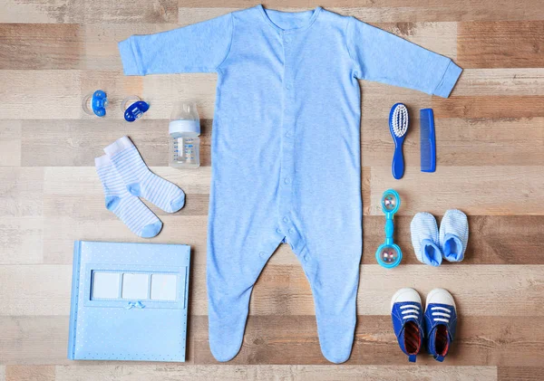 Vêtements et accessoires pour bébés — Photo