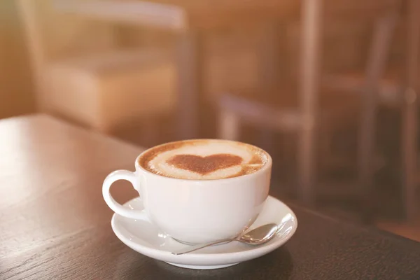 Copo com café saboroso quente — Fotografia de Stock