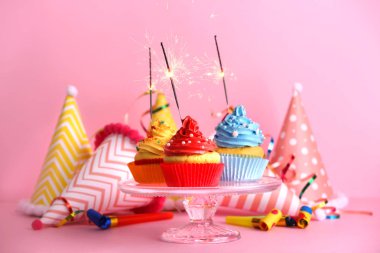 havai fişekleri ile lezzetli Cupcakes