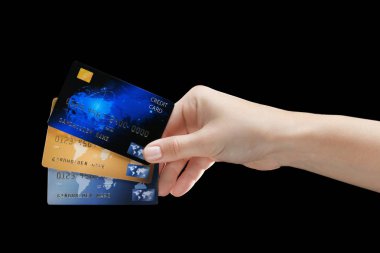 El ele tutuşan kredi kartı