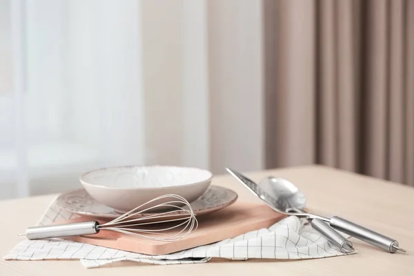 Set of metal kitchen utensils — Stock Photo, Image