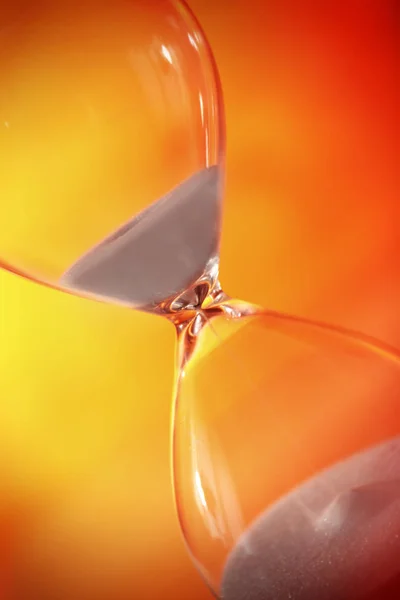 Hourglass with white sand — Stock Photo, Image