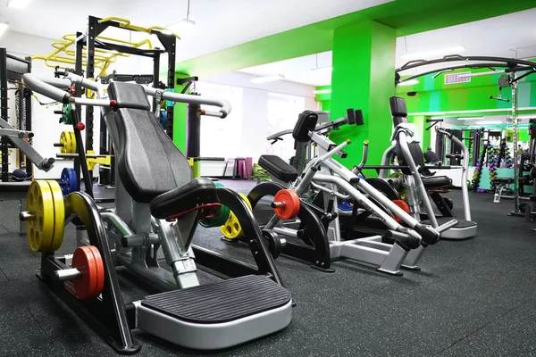 Gym interieur met apparatuur — Stockfoto