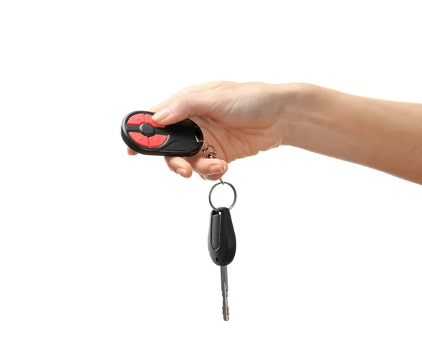 Mano femenina sosteniendo las llaves del coche — Foto de Stock