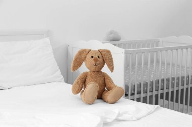 Sevimli tavşan oyuncak 