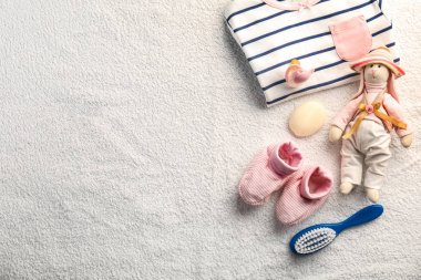 Bebek giysileri ve ihtiyaçlar