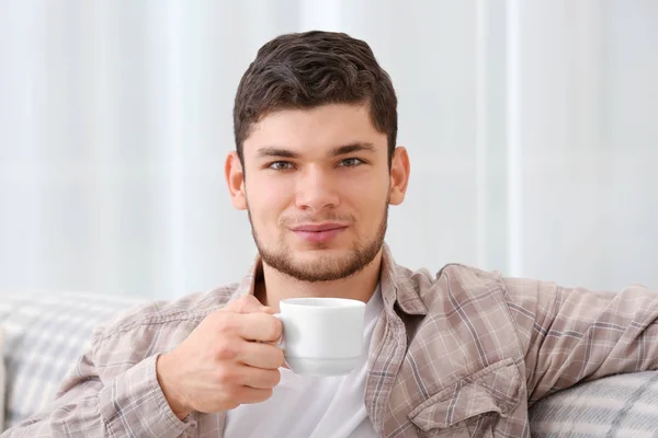 Kahve içen adam — Stok fotoğraf