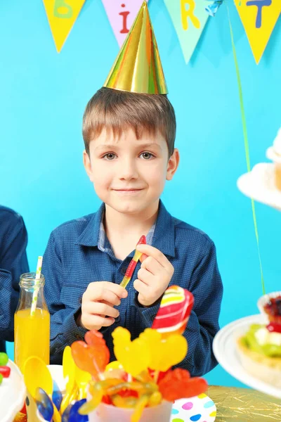 Schattig jongetje — Stockfoto