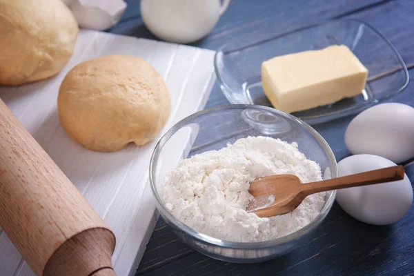 Pasta yapmak için malzemeler — Stok fotoğraf