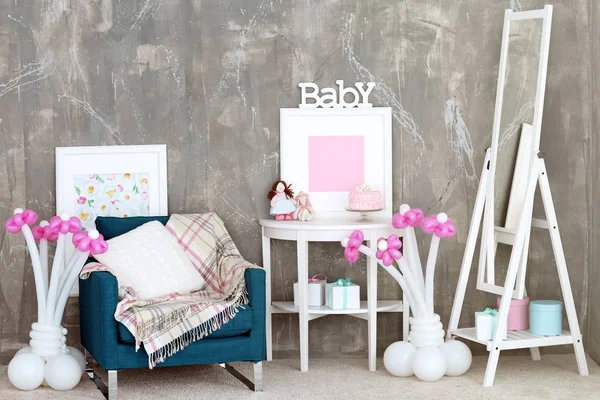 Room decorated for birthday celebration — Stock Photo, Image