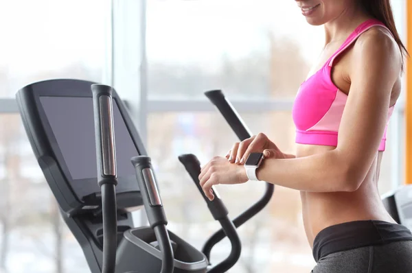 Woman with fitness tracker — Stock Photo, Image