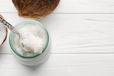 Kaşık Hindistan cevizi yağı ve Cam Kavanoz 