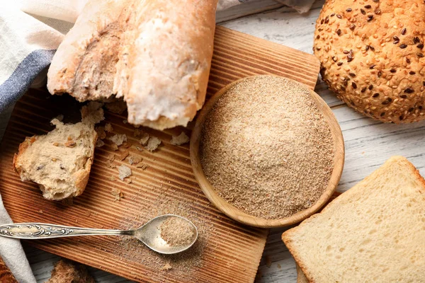 Fresh broken bread — Stock Photo, Image