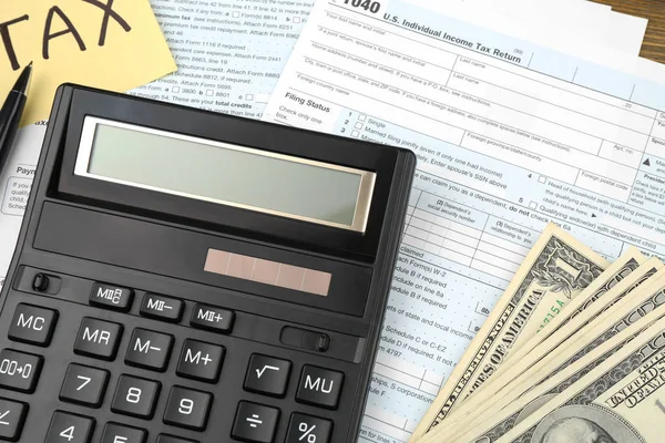 Formulário de declaração de imposto sobre o rendimento individual — Fotografia de Stock