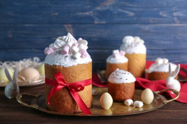 Paskalya kek süslemeleri ile 