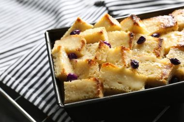 lezzetli ekmek pudingi