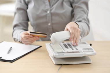 Kadın arayan müşteri destek